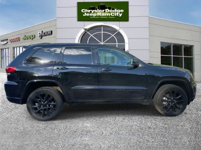 2021 Jeep Grand Cherokee Laredo X 4x4