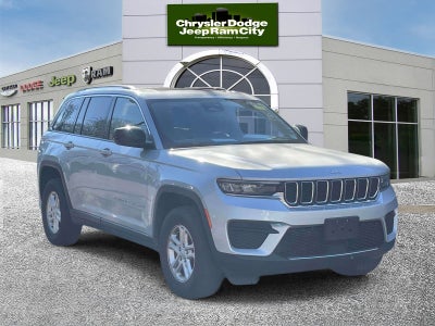 2023 Jeep Grand Cherokee Laredo 4x4