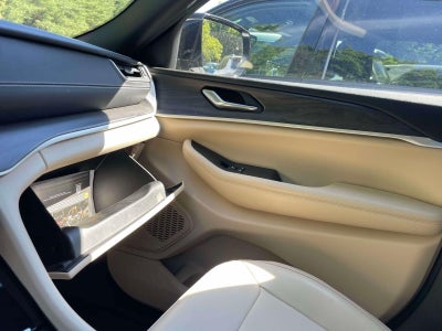 2023 Jeep Grand Cherokee L Limited 4x2