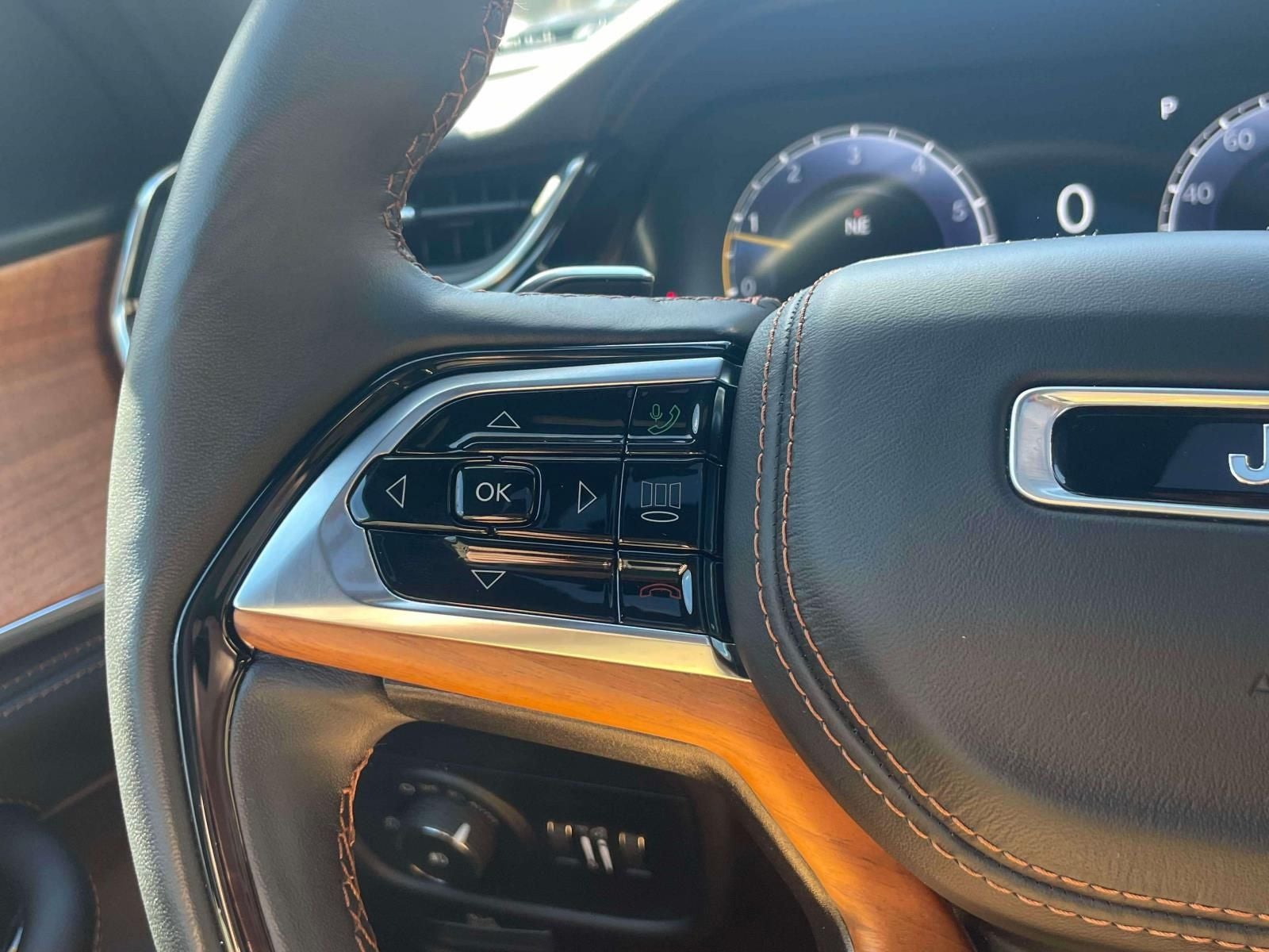 2024 Jeep Grand Cherokee L Summit Reserve 4x4