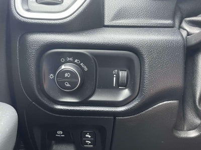 2021 RAM 1500 Big Horn Crew Cab 4x4 5'7' Box