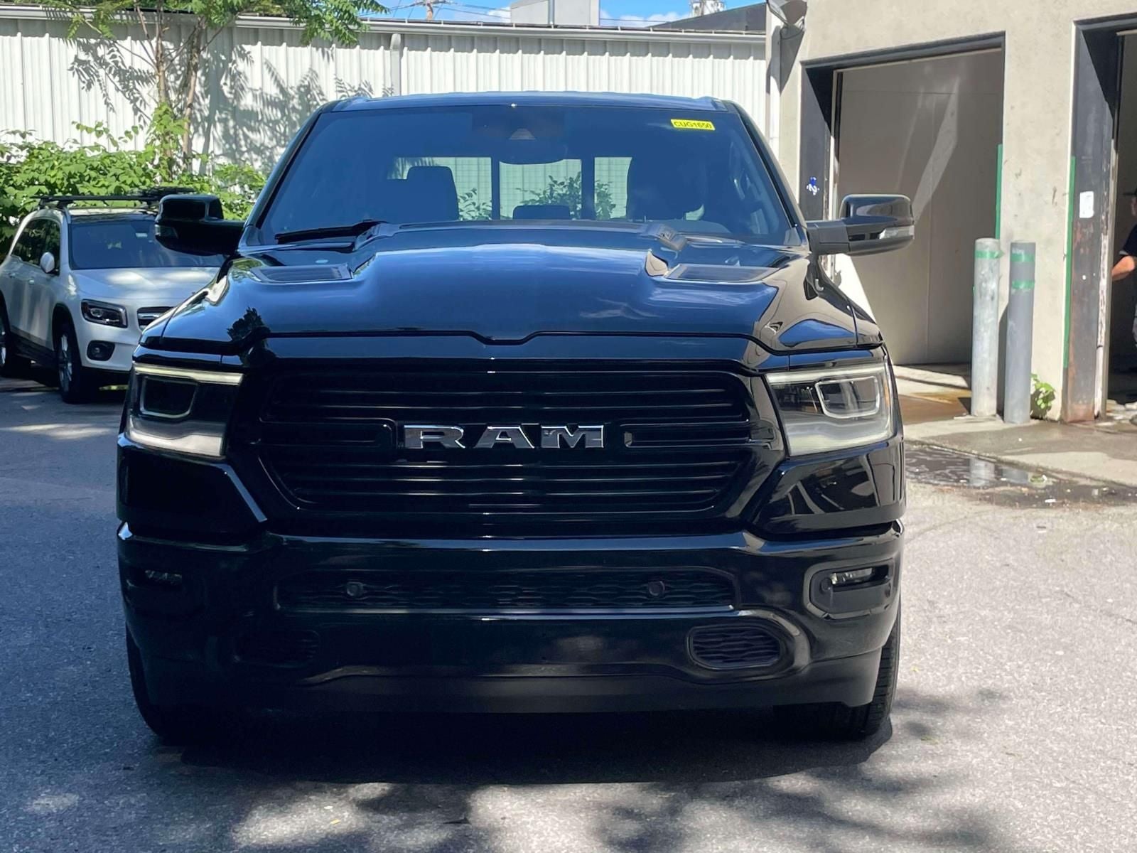 2023 RAM 1500 Laramie Crew Cab 4x4 5'7' Box