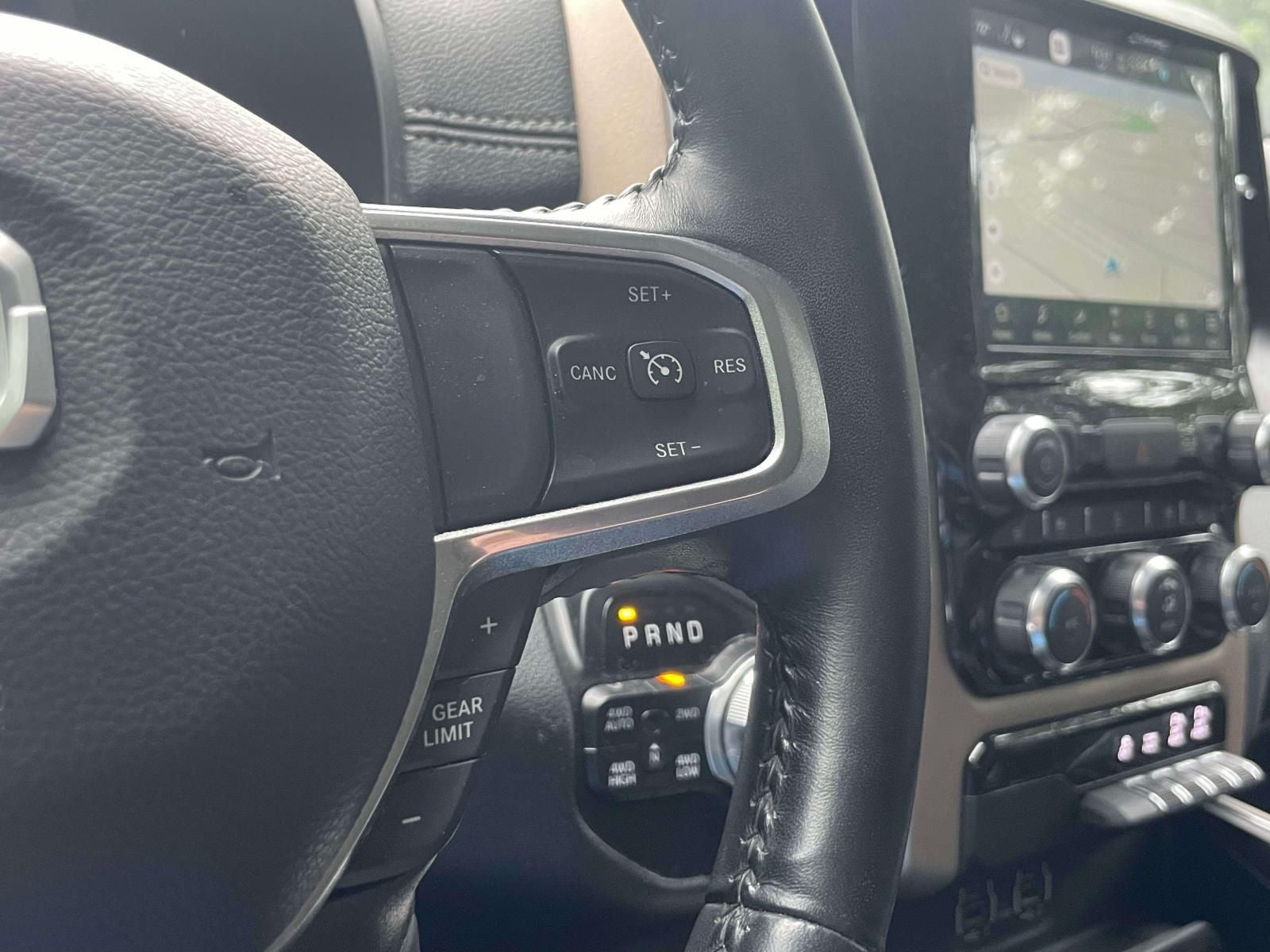 2022 RAM 1500 Laramie Crew Cab 4x4 5'7' Box