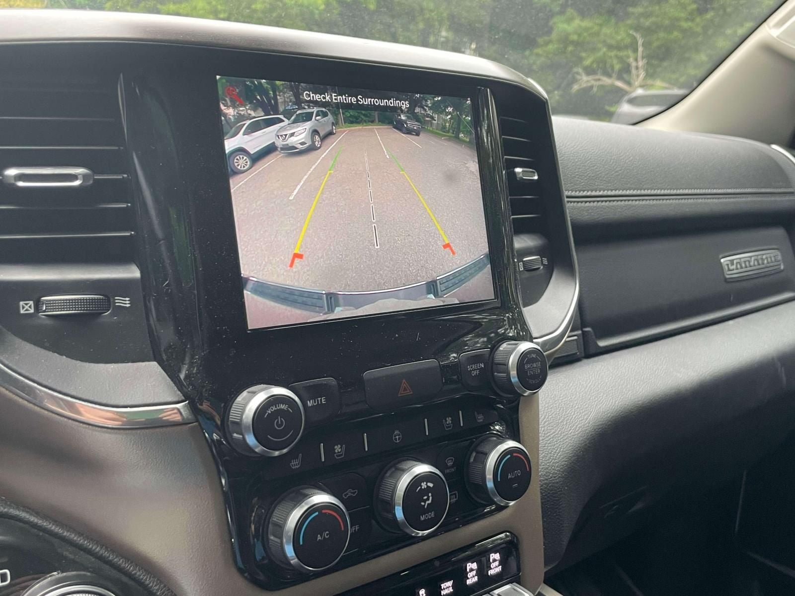 2022 RAM 1500 Laramie Crew Cab 4x4 5'7' Box