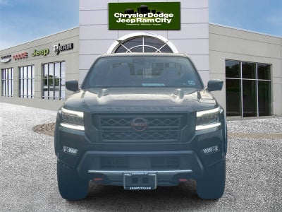 2022 Nissan Frontier Crew Cab PRO-4X 4x4