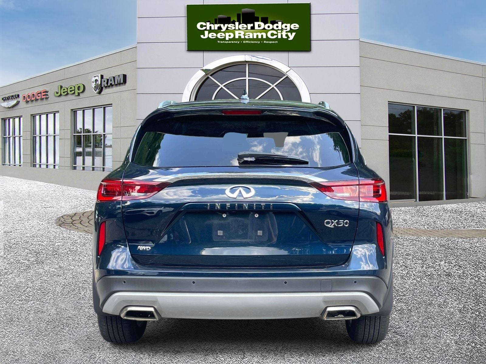 2023 INFINITI QX50 LUXE AWD