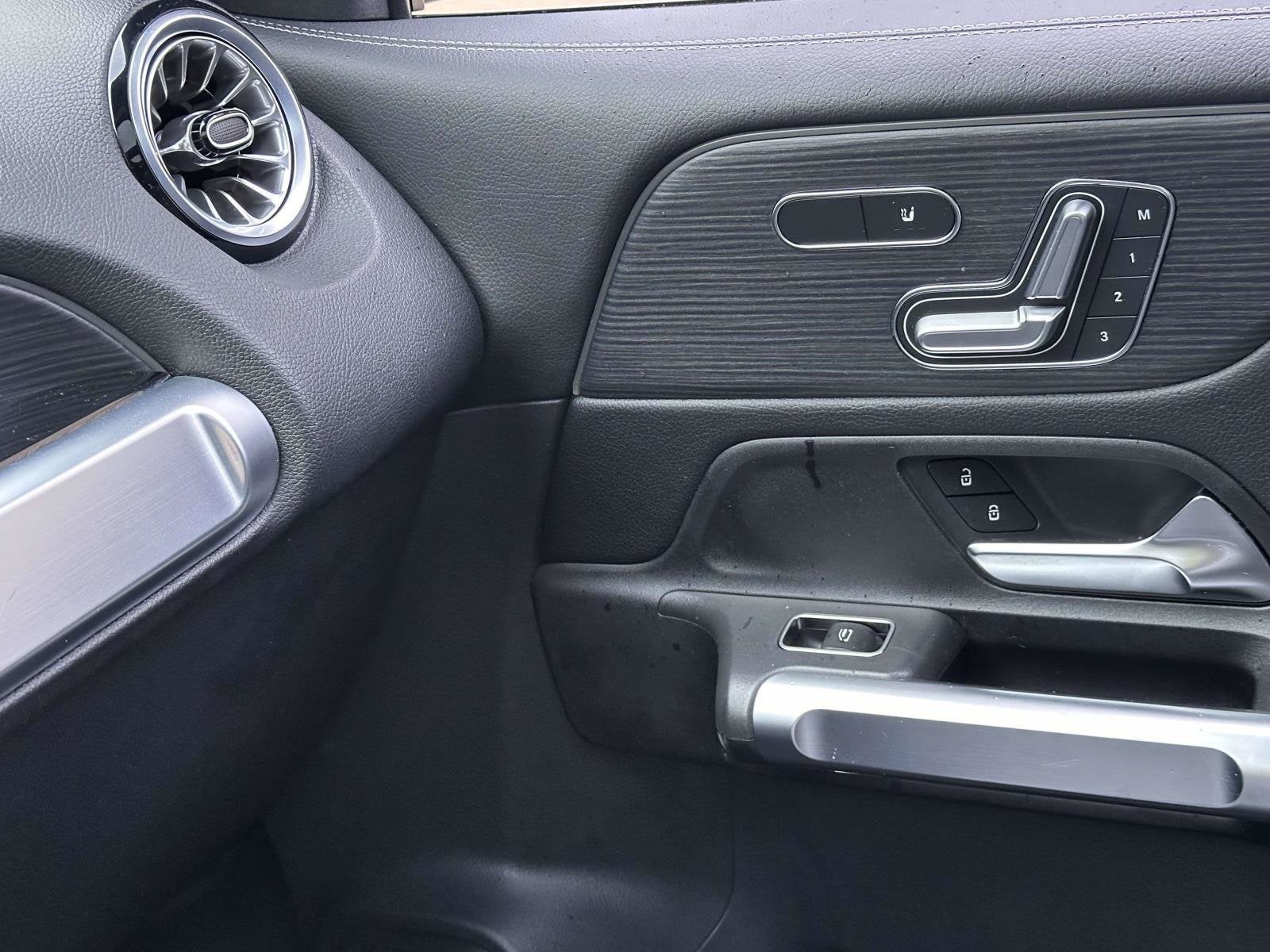 2023 Mercedes-Benz GLB 250 4MATIC®