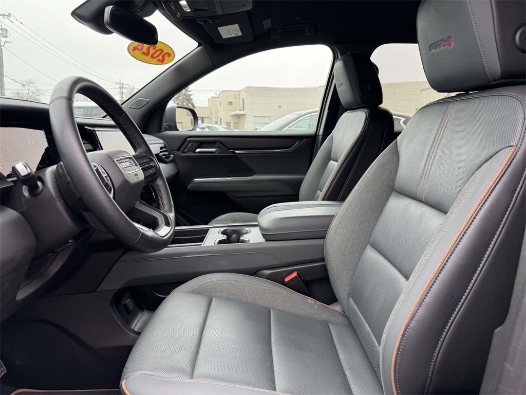 2024 GMC Acadia AT4