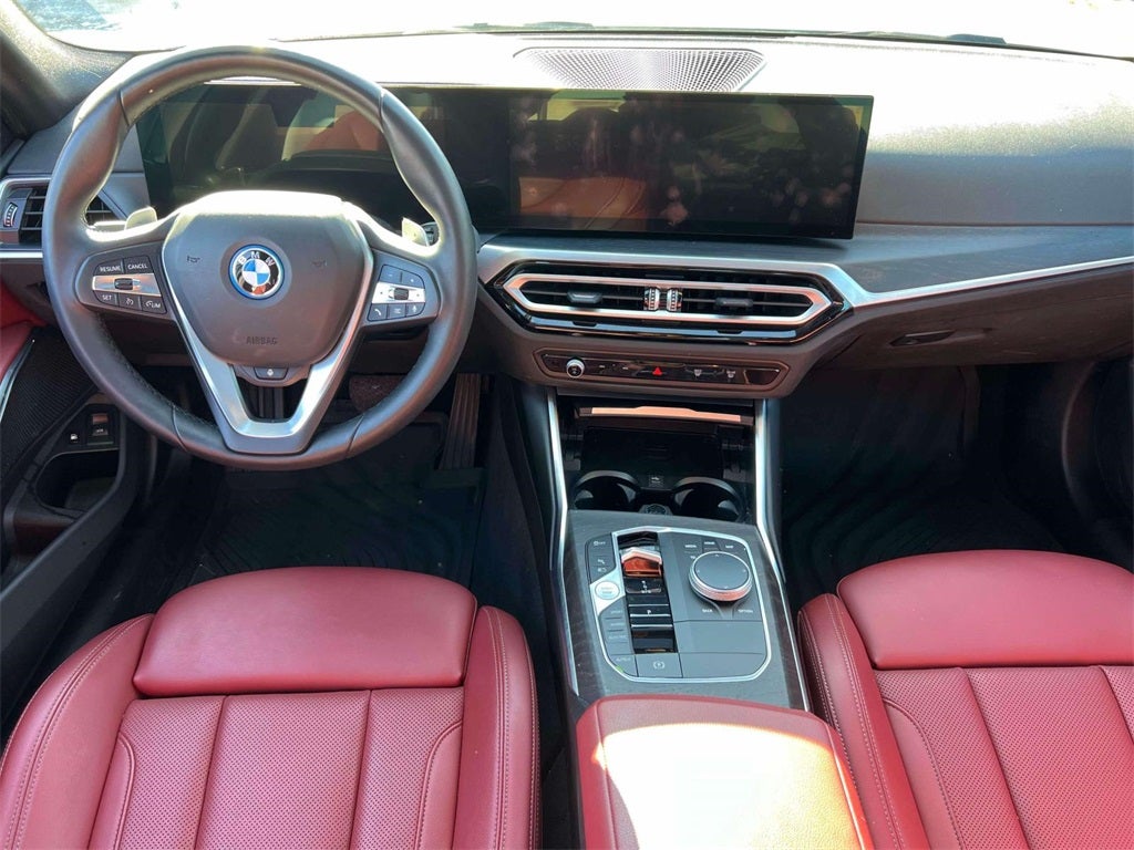 2023 BMW 3 Series 330e xDrive