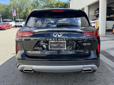 2023 INFINITI QX50 LUXE AWD