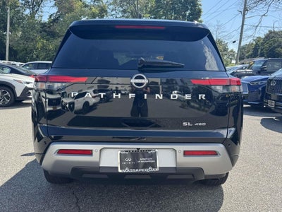 2025 Nissan Pathfinder SL