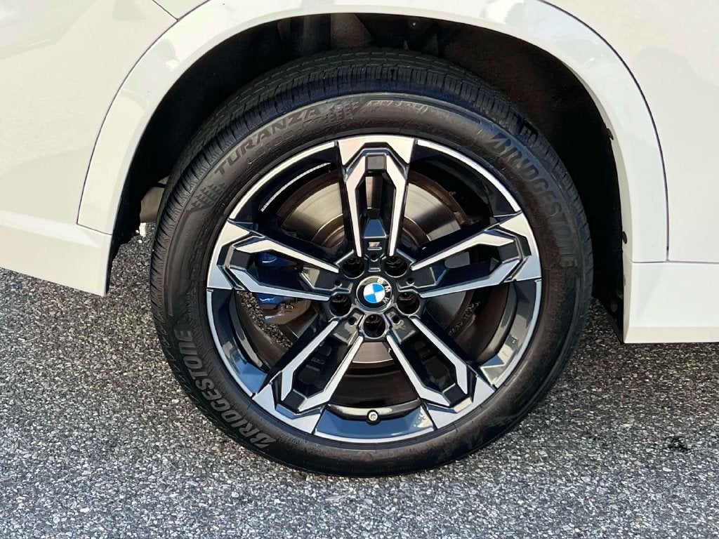 2025 BMW X1 M35i