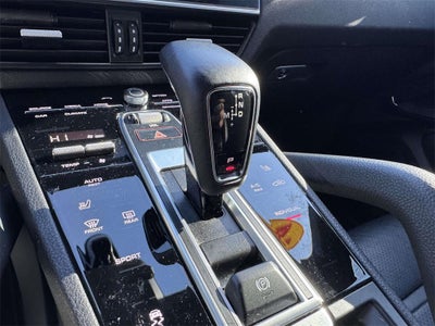 2023 Porsche Cayenne Platinum Edition