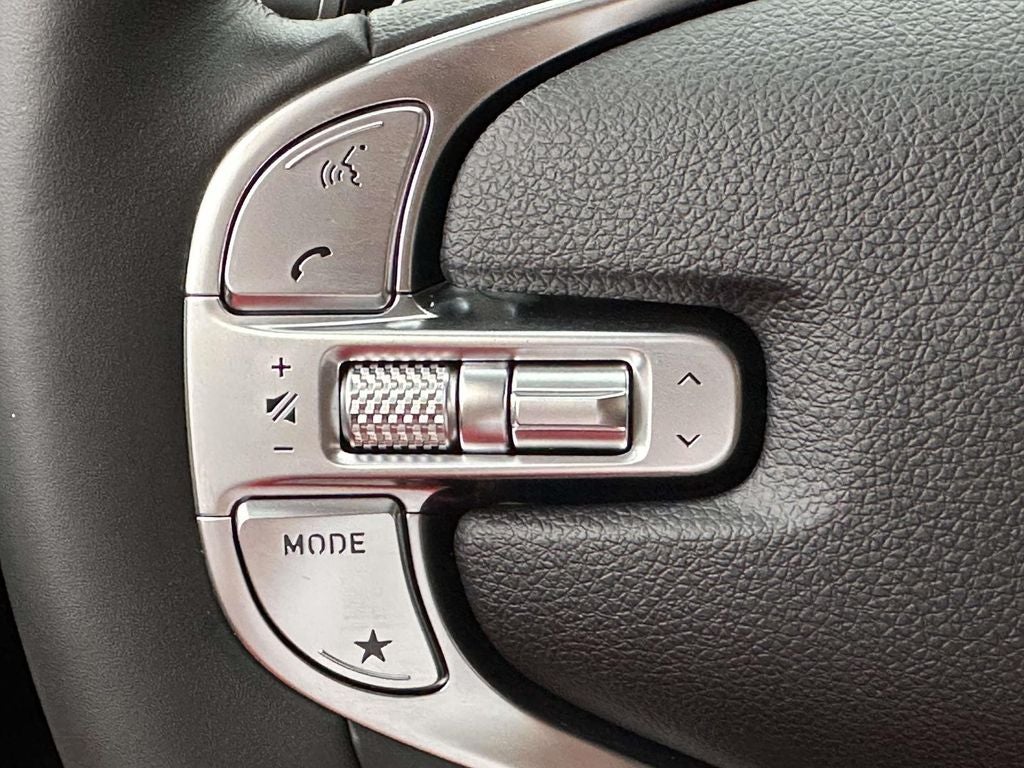2024 Genesis GV70 2.5T