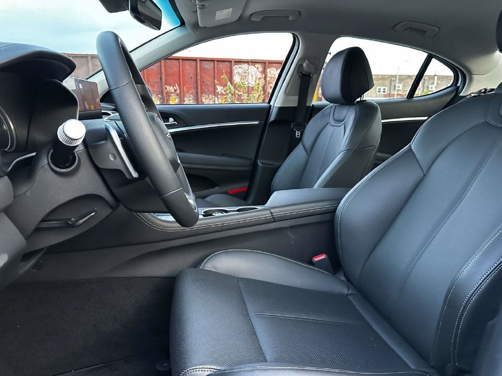 2025 Genesis G70 2.5T