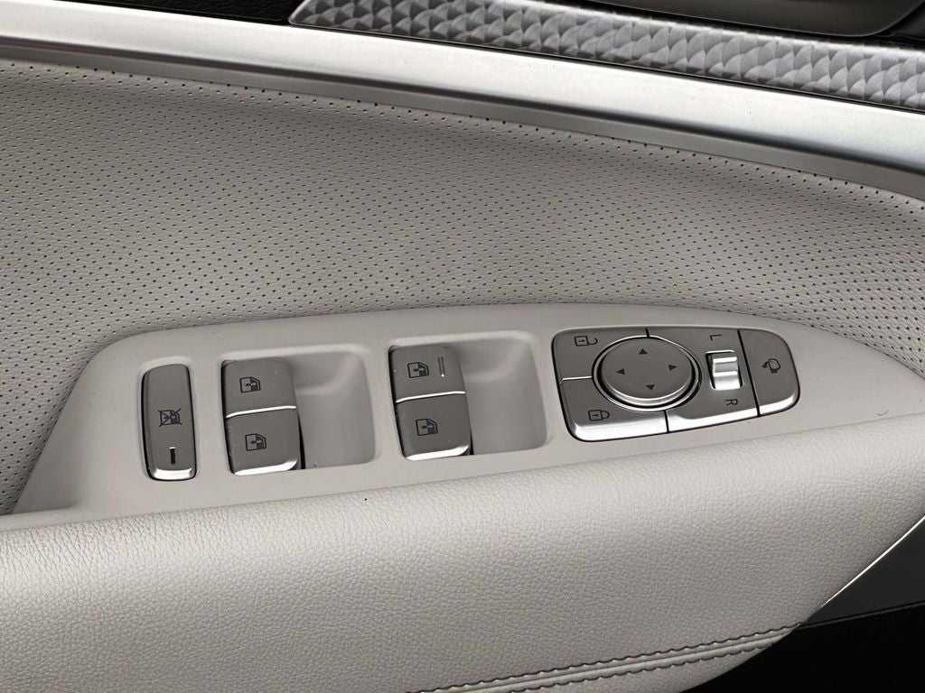 2023 Genesis G70 2.0T Sport Prestige