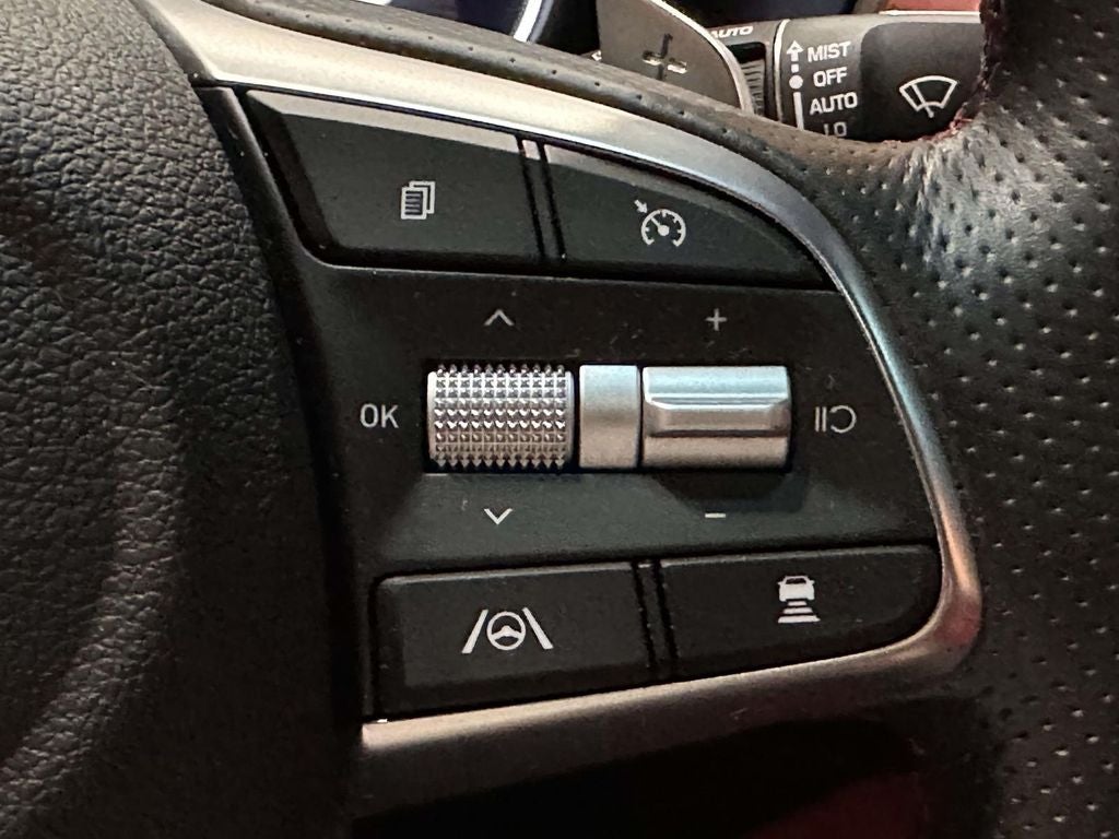 2023 Genesis G70 2.0T Sport Prestige