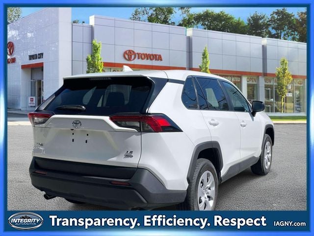 2025 Toyota RAV4 LE
