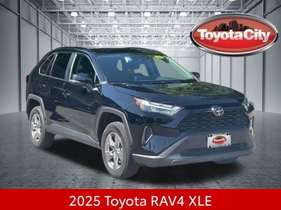 2025 Toyota RAV4 XLE
