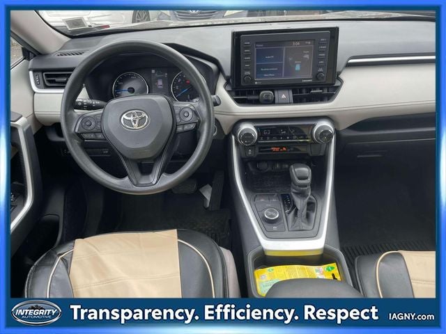 2021 Toyota RAV4 Hybrid XLE
