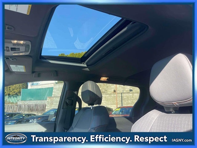 2024 Toyota Sienna XSE 7 Passenger