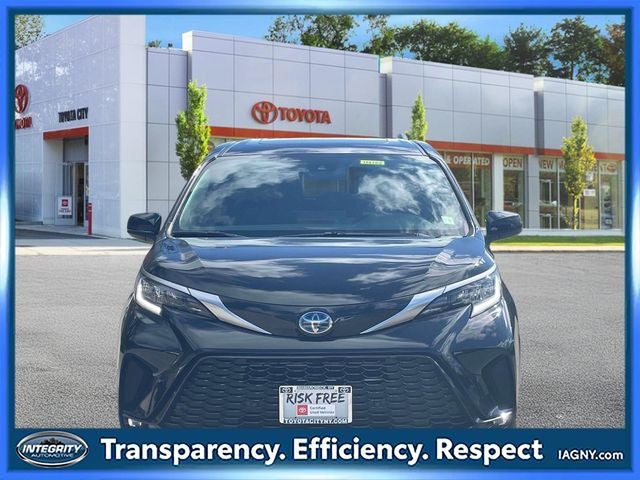 2023 Toyota Sienna XSE 7 Passenger