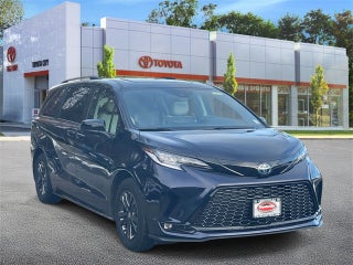 2025 Toyota Sienna XSE 7 Passenger