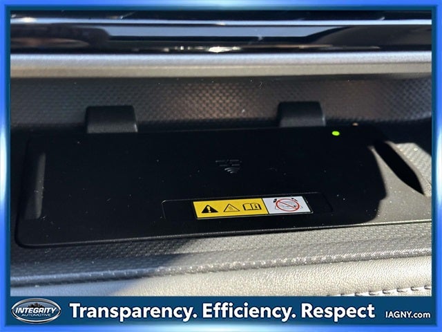 2023 Toyota Highlander XLE 8 PASSENGER BENCH SEATING