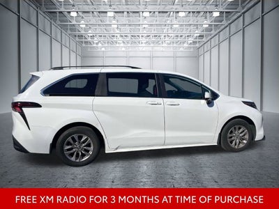 2024 Toyota Sienna LE 8 Passenger