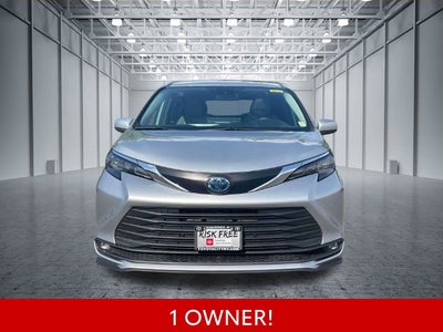 2025 Toyota Sienna XLE 8 Passenger