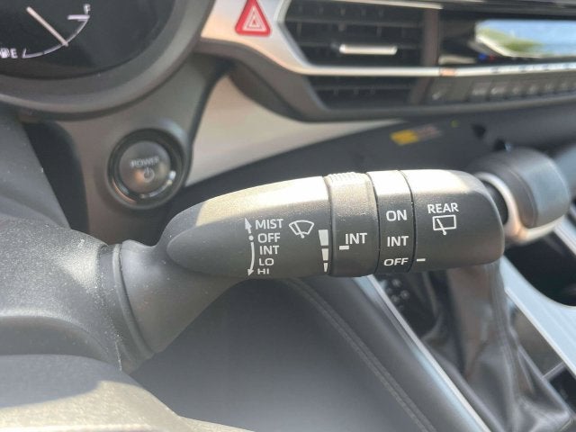 2025 Toyota Sienna XLE 8 Passenger
