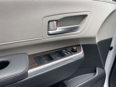 2024 Toyota Sienna XLE 8 Passenger
