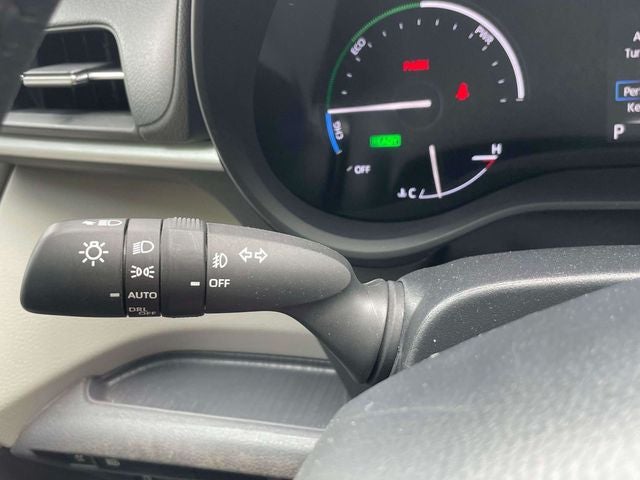 2024 Toyota Sienna XLE 8 Passenger