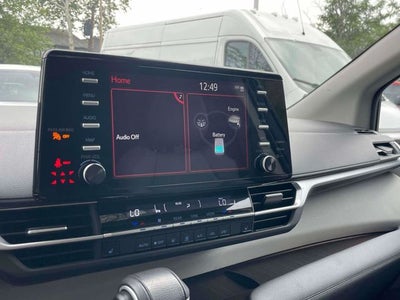 2024 Toyota Sienna XLE 8 Passenger
