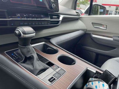 2024 Toyota Sienna XLE 8 Passenger