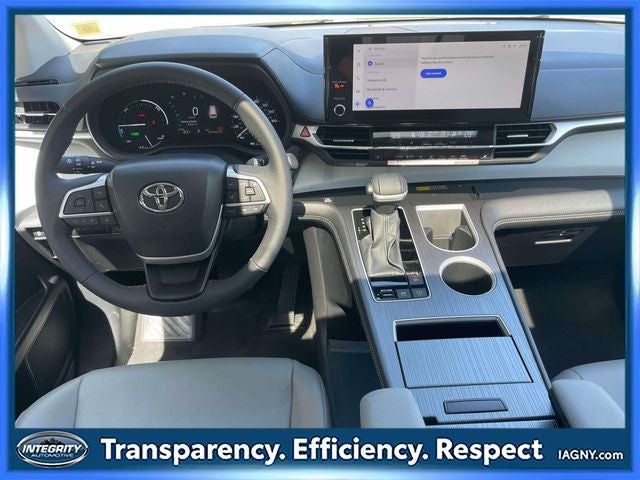 2026 Toyota Sienna XLE 8 Passenger