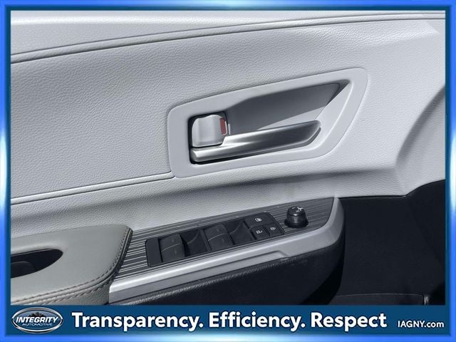 2026 Toyota Sienna XLE 8 Passenger
