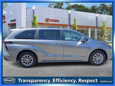 2026 Toyota Sienna XLE 8 Passenger