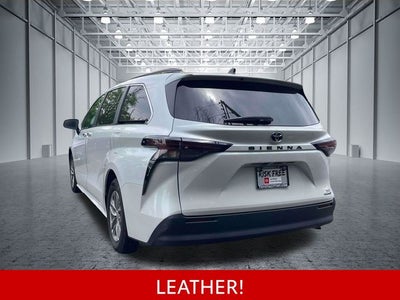 2025 Toyota Sienna XLE 8 Passenger