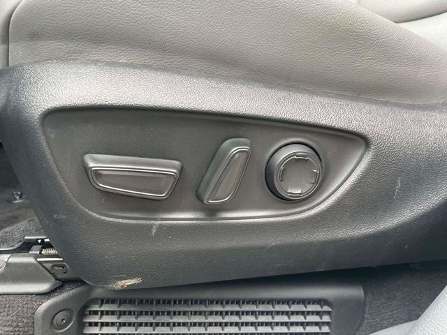 2025 Toyota Sienna XLE 8 Passenger