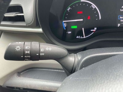 2025 Toyota Sienna XLE 8 Passenger