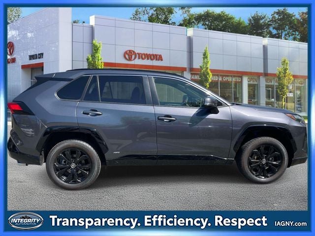 2023 Toyota RAV4 SE - Photo 5