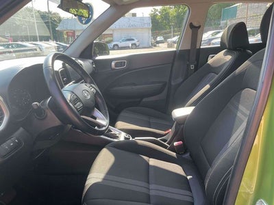 2022 Hyundai Venue SEL