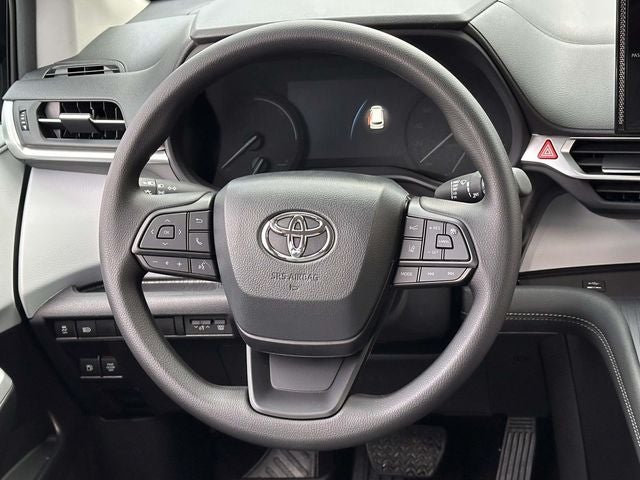 2026 Toyota Sienna LE Mobility 8 Passenger