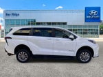 2026 Toyota Sienna LE 8 Passenger Mobility Van Taxi Ready