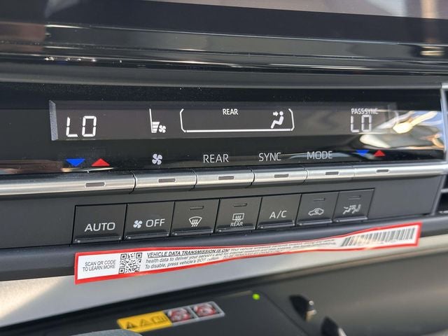 2026 Toyota Sienna LE 8 Passenger Mobility Van Taxi Ready