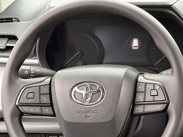 2025 Toyota Sienna LE 8 Passenger