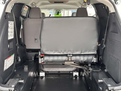 2025 Toyota Sienna LE 8 Passenger