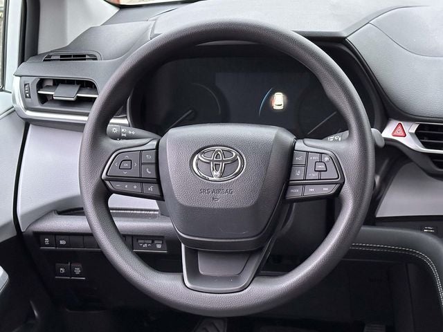 2026 Toyota Sienna Mobility LE 8 Passenger