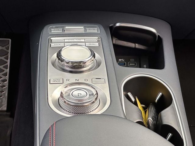 2023 Genesis GV70 2.5T